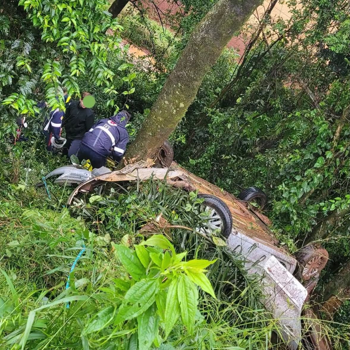 Capa Saída de pista deixa três pessoas feridas na BR-386 em Seberi