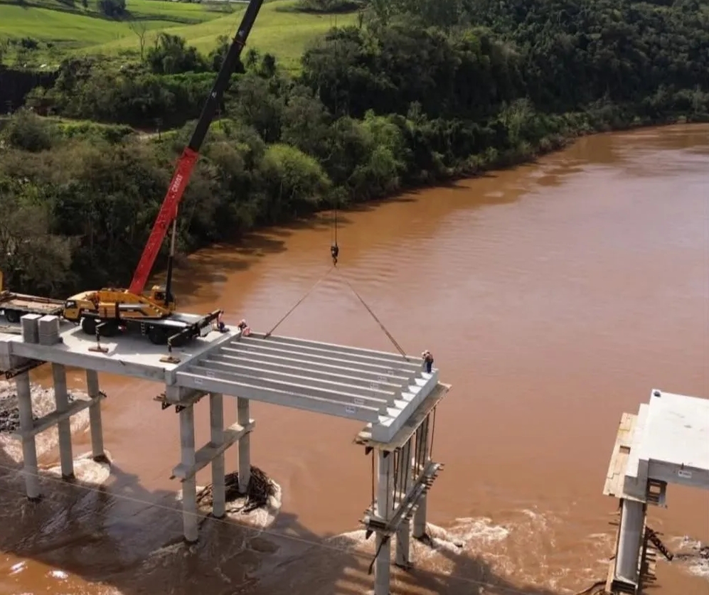 Capa Ponte sobre o Rio da Várzea entra na reta final em Rodeio Bonito