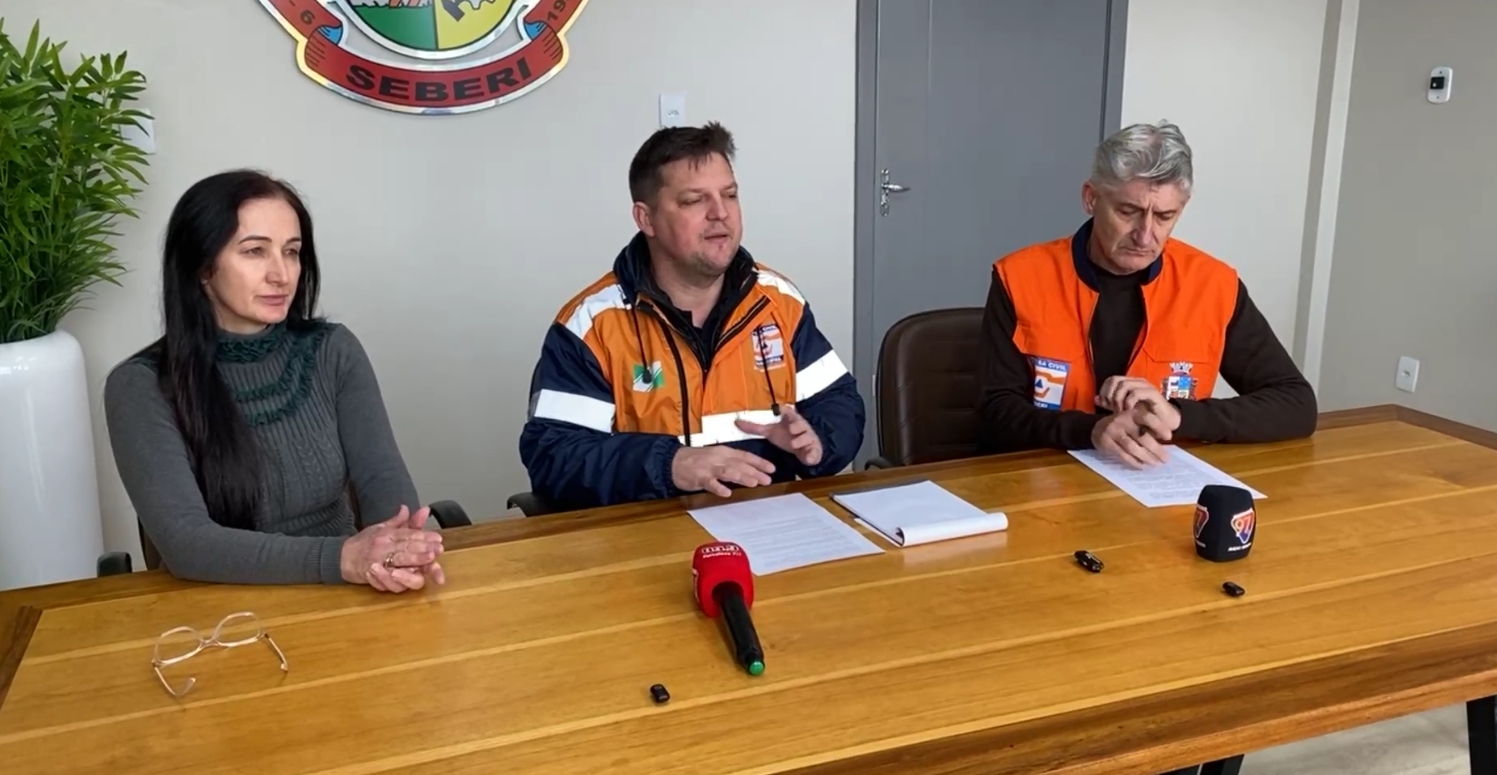 Capa Prefeitura de Seberi iniciou distribuição de telhas e elaboração de decreto de emergência após queda de granizo