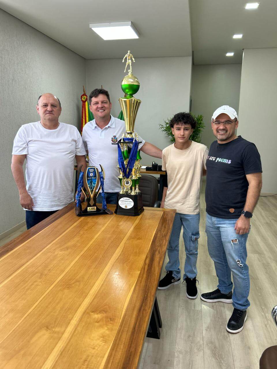 Capa Seberi: CMD realiza entrega de algumas premiações de 2025 ao Executivo Municipal