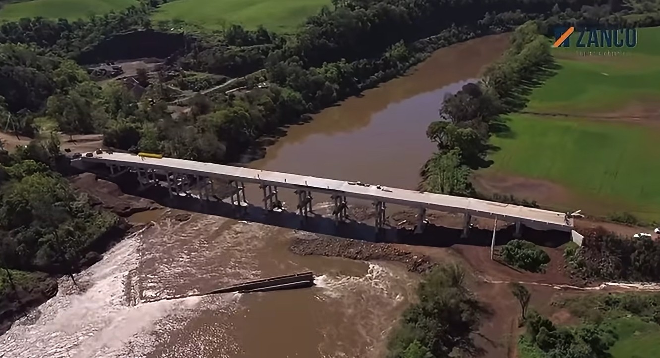 Capa Empresa fecha acesso a nova ponte sobre o Rio da Várzea por razões técnicas em Rodeio Bonito