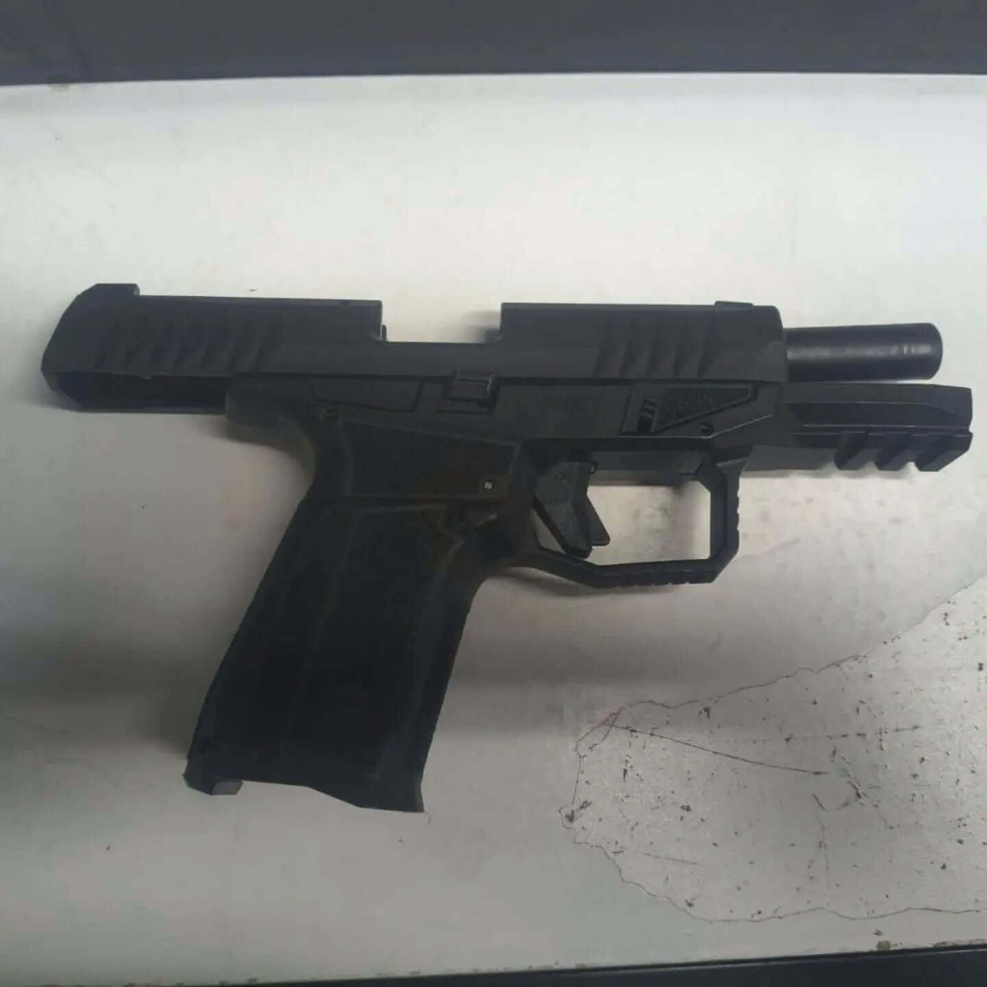 Capa Homem é preso por porte ilegal de arma de fogo durante show em Seberi
